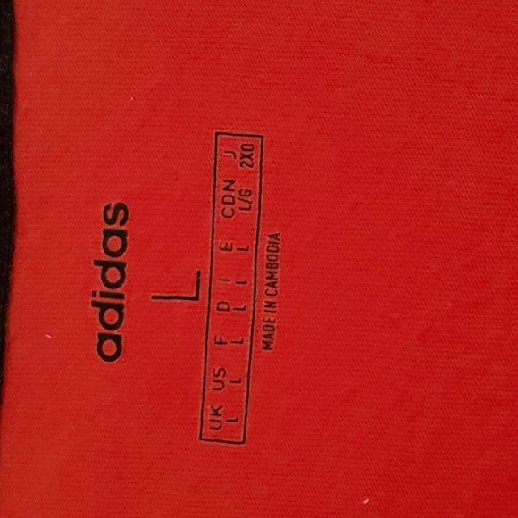 Mens red Adidas t shirt - Picture 2 of 3